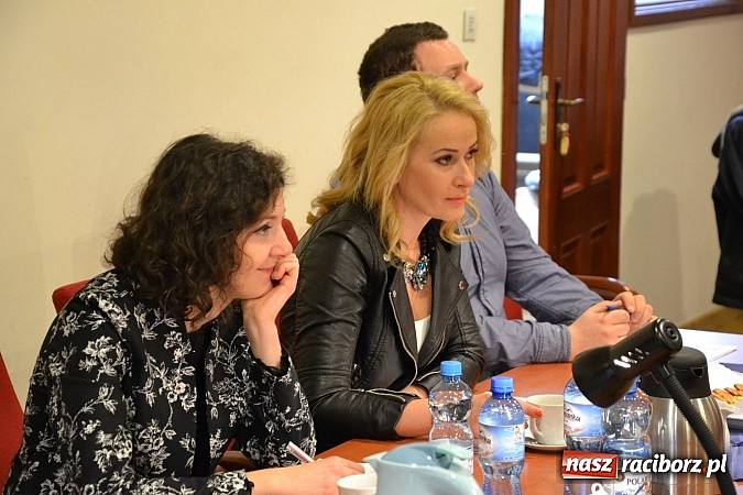 Zdjęcie w galerii na portalu naszraciborz.pl: Hiszpańskie rytmy zabrzmiały na zamku wiadomości z regionu