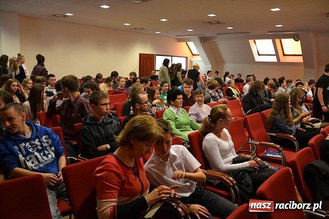 Zdjęcie w galerii na portalu naszraciborz.pl: Hiszpańskie rytmy zabrzmiały na zamku wiadomości z regionu