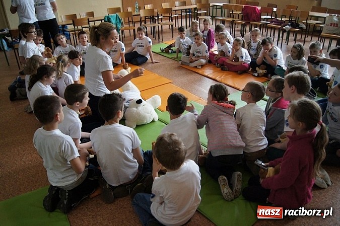 Zdjęcie w galerii na portalu naszraciborz.pl: Pierwsza pomoc przedmedyczna w Czwórce wiadomości z regionu