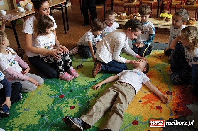 Zdjęcie w galerii na portalu naszraciborz.pl: Pierwsza pomoc przedmedyczna w Czwórce wiadomości z regionu