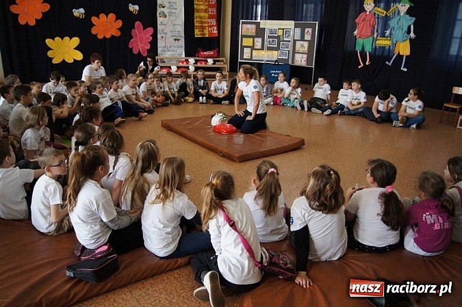 Zdjęcie w galerii na portalu naszraciborz.pl: Pierwsza pomoc przedmedyczna w Czwórce wiadomości z regionu