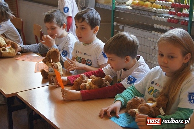 Zdjęcie w galerii na portalu naszraciborz.pl: Pierwsza pomoc przedmedyczna w Czwórce wiadomości z regionu