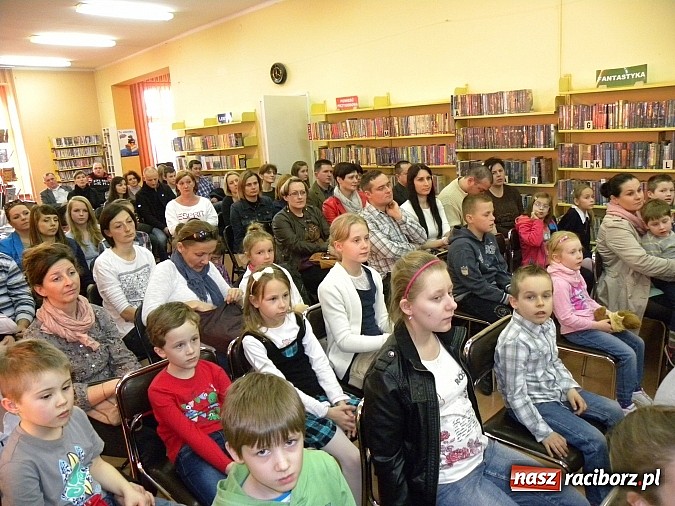 Zdjęcie w galerii na portalu naszraciborz.pl: Miłośnicy Ani Shirley i żółwika Franklina nagrodzeni wiadomości z regionu