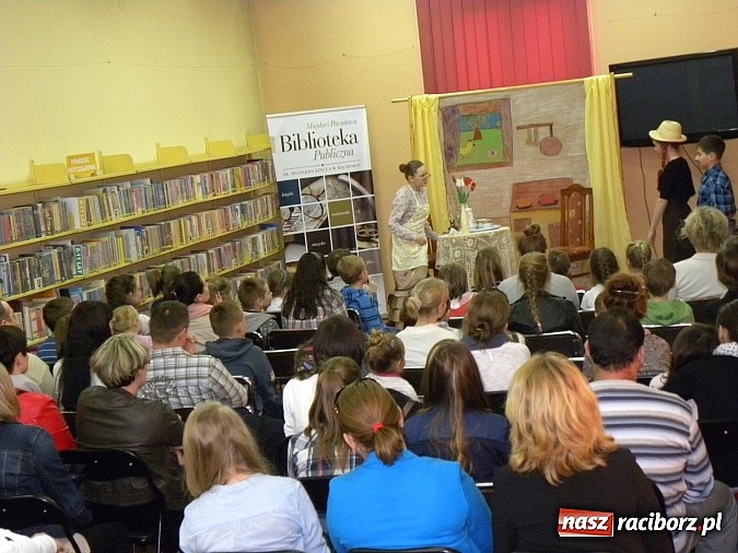 Zdjęcie w galerii na portalu naszraciborz.pl: Miłośnicy Ani Shirley i żółwika Franklina nagrodzeni wiadomości z regionu