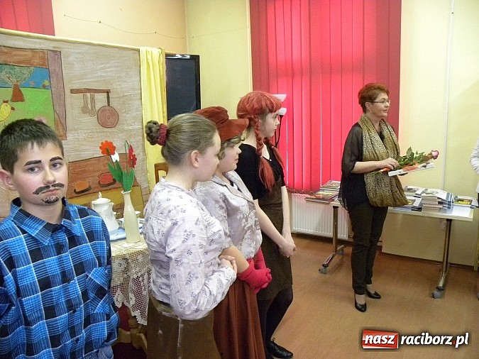 Zdjęcie w galerii na portalu naszraciborz.pl: Miłośnicy Ani Shirley i żółwika Franklina nagrodzeni wiadomości z regionu