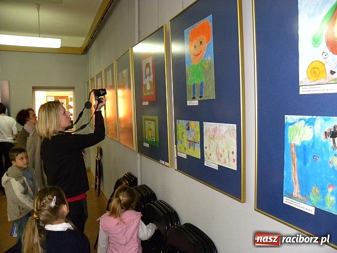 Zdjęcie w galerii na portalu naszraciborz.pl: Miłośnicy Ani Shirley i żółwika Franklina nagrodzeni wiadomości z regionu