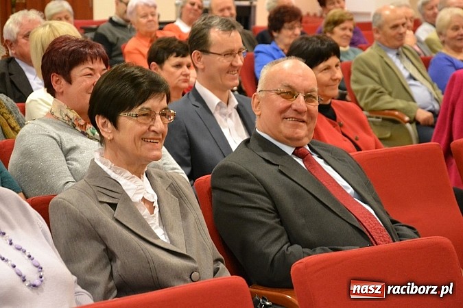 Zdjęcie w galerii na portalu naszraciborz.pl: Wizyta profesora Jerzego Buzka na Zamku Piastowskim wiadomości z regionu