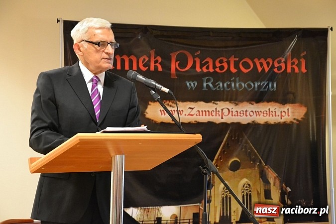 Zdjęcie w galerii na portalu naszraciborz.pl: Wizyta profesora Jerzego Buzka na Zamku Piastowskim wiadomości z regionu