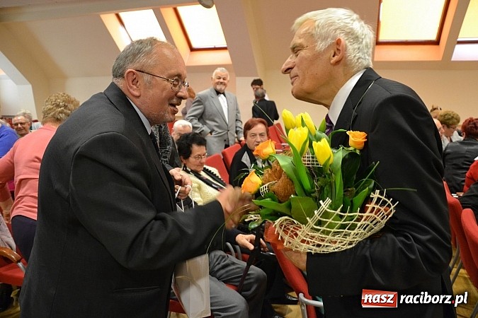 Zdjęcie w galerii na portalu naszraciborz.pl: Wizyta profesora Jerzego Buzka na Zamku Piastowskim wiadomości z regionu