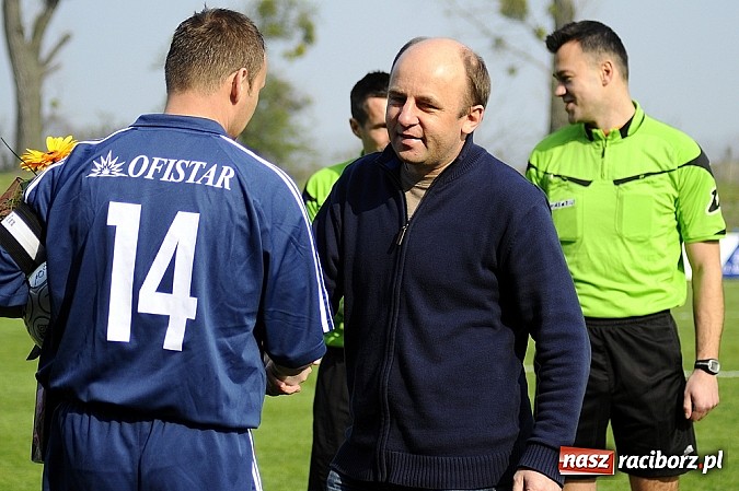 Zdjęcie w galerii na portalu naszraciborz.pl: IV liga: Podział punktów przy Srebrnej wiadomości z regionu