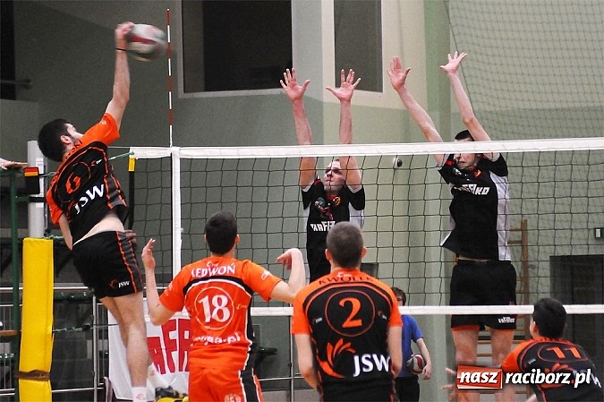 Zdjęcie w galerii na portalu naszraciborz.pl: AZS Rafako przegrał na zakończenie sezonu wiadomości z regionu