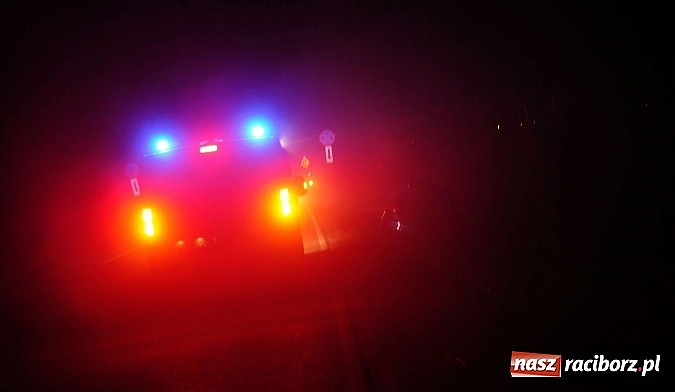 Zdjęcie w galerii na portalu naszraciborz.pl: Kolizja na Gliwickiej. Audi w rowie wiadomości z regionu