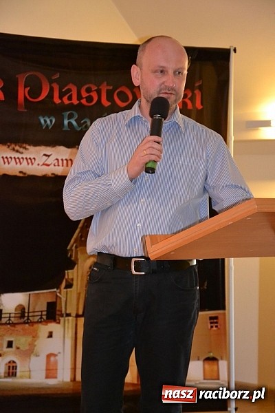 Zdjęcie w galerii na portalu naszraciborz.pl: Zajechała ciuchcia do Raciborza. III Zamkowa Niedziela Wspomnień  wiadomości z regionu