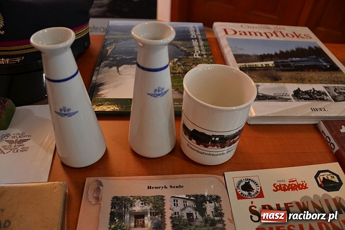 Zdjęcie w galerii na portalu naszraciborz.pl: Zajechała ciuchcia do Raciborza. III Zamkowa Niedziela Wspomnień  wiadomości z regionu