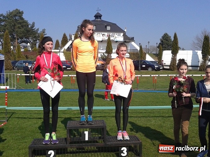 Zdjęcie w galerii na portalu naszraciborz.pl: Biegi przełajowe. Ania Szyjka na podium  wiadomości z regionu