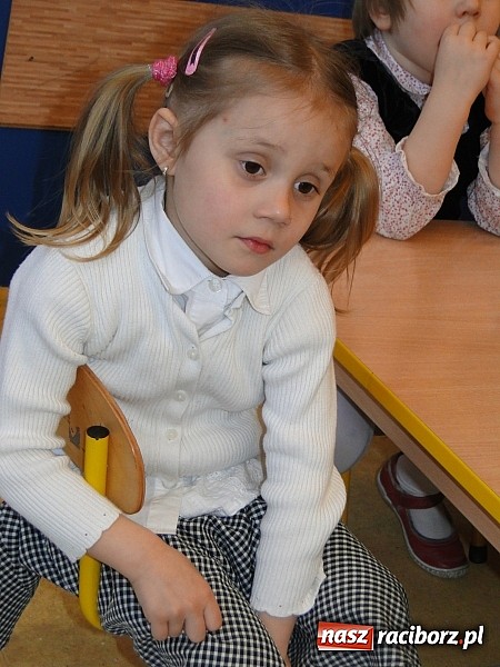 Zdjęcie w galerii na portalu naszraciborz.pl: Brzechwa i Tuwim w przedszkolu w Górkach Śl. wiadomości z regionu