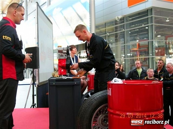 Zdjęcie w galerii na portalu naszraciborz.pl: Marcin Kłosek - mechanik z Raciborza - drugi na mistrzostwach w Poznaniu! wiadomości z regionu