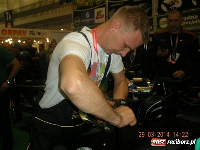 Zdjęcie w galerii na portalu naszraciborz.pl: Marcin Kłosek - mechanik z Raciborza - drugi na mistrzostwach w Poznaniu! wiadomości z regionu