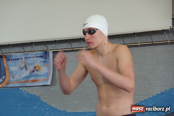 Zdjęcie w galerii na portalu naszraciborz.pl: Pływanie. Drugi dzień rywalizacji szkół  wiadomości z regionu