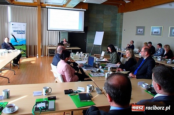 Zdjęcie w galerii na portalu naszraciborz.pl: Nowa ustawa o cudzoziemcach - konferencja wiadomości z regionu