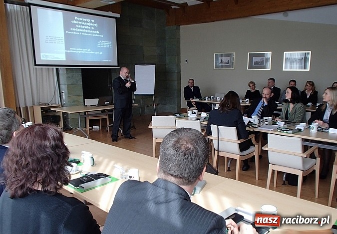 Zdjęcie w galerii na portalu naszraciborz.pl: Nowa ustawa o cudzoziemcach - konferencja wiadomości z regionu