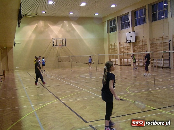 Zdjęcie w galerii na portalu naszraciborz.pl: Rozegrano przełożony turniej wiadomości z regionu