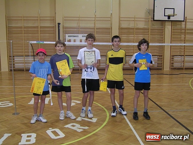 Zdjęcie w galerii na portalu naszraciborz.pl: Rozegrano przełożony turniej wiadomości z regionu