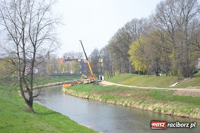 Zdjęcie w galerii na portalu naszraciborz.pl: Przystań kajakowa nad Odrą już powstaje! wiadomości z regionu