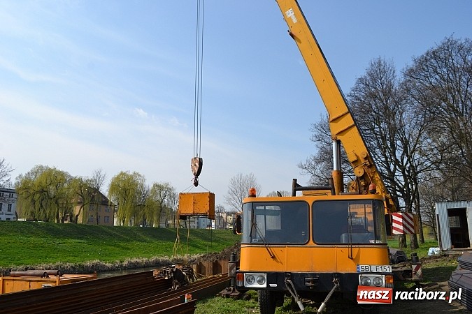Zdjęcie w galerii na portalu naszraciborz.pl: Przystań kajakowa nad Odrą już powstaje! wiadomości z regionu