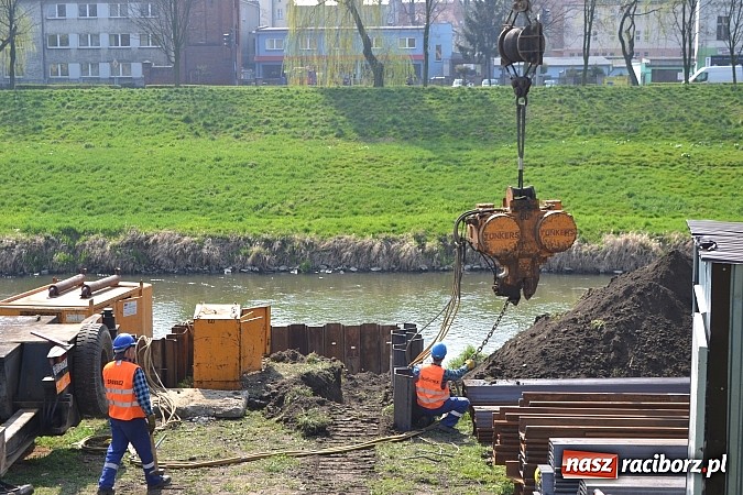 Zdjęcie w galerii na portalu naszraciborz.pl: Przystań kajakowa nad Odrą już powstaje! wiadomości z regionu