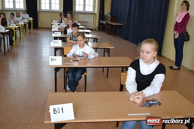 Zdjęcie w galerii na portalu naszraciborz.pl: Sprawdzian szóstoklasisty. Łatwy czy trudny? wiadomości z regionu