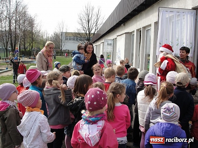 Zdjęcie w galerii na portalu naszraciborz.pl: Prima aprilis w Przedszkolu nr 26 wiadomości z regionu