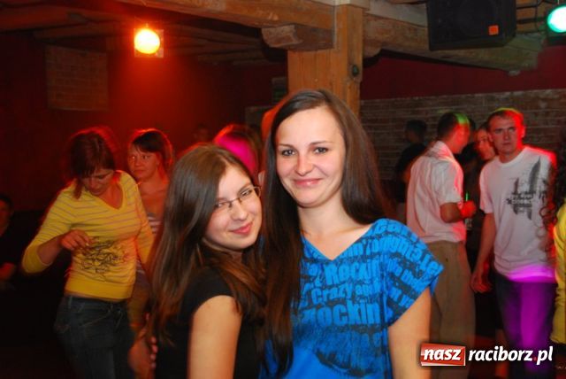 Zdjęcie w galerii na portalu naszraciborz.pl: OZON - raport towarzyski wiadomości z regionu