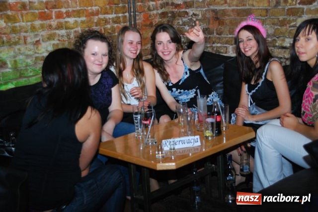 Zdjęcie w galerii na portalu naszraciborz.pl: OZON - raport towarzyski wiadomości z regionu