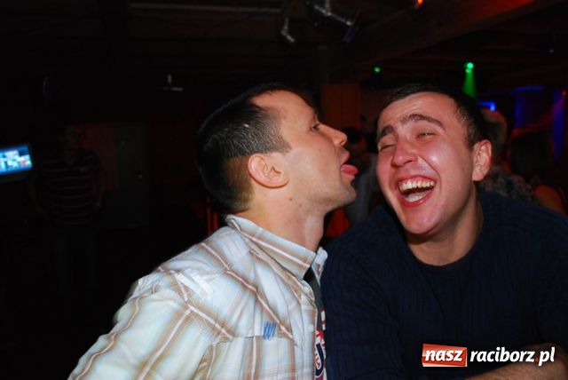 Zdjęcie w galerii na portalu naszraciborz.pl: OZON - raport towarzyski wiadomości z regionu