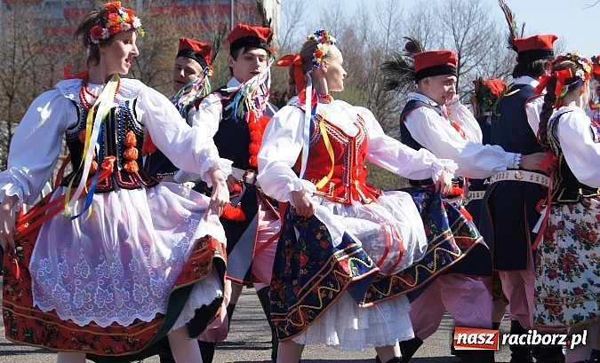Zdjęcie w galerii na portalu naszraciborz.pl: Tancerze z Łężczoka na targach w Katowicach wiadomości z regionu