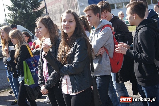 Zdjęcie w galerii na portalu naszraciborz.pl: Tancerze z Łężczoka na targach w Katowicach wiadomości z regionu