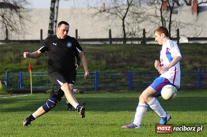 Zdjęcie w galerii na portalu naszraciborz.pl: Śląscy Oldboje lepsi od Unii Racibórz wiadomości z regionu