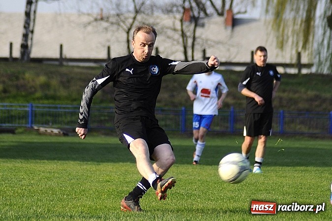 Zdjęcie w galerii na portalu naszraciborz.pl: Śląscy Oldboje lepsi od Unii Racibórz wiadomości z regionu