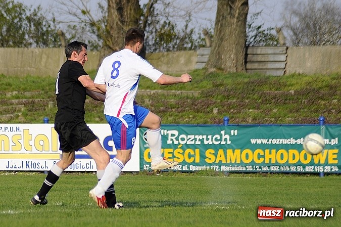 Zdjęcie w galerii na portalu naszraciborz.pl: Śląscy Oldboje lepsi od Unii Racibórz wiadomości z regionu
