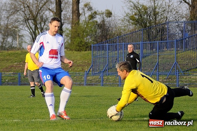 Zdjęcie w galerii na portalu naszraciborz.pl: Śląscy Oldboje lepsi od Unii Racibórz wiadomości z regionu