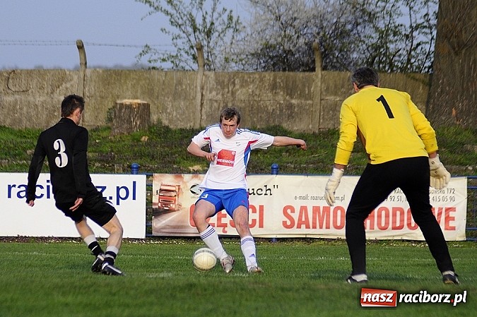 Zdjęcie w galerii na portalu naszraciborz.pl: Śląscy Oldboje lepsi od Unii Racibórz wiadomości z regionu