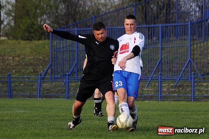 Zdjęcie w galerii na portalu naszraciborz.pl: Śląscy Oldboje lepsi od Unii Racibórz wiadomości z regionu