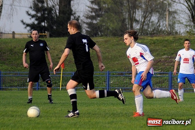 Zdjęcie w galerii na portalu naszraciborz.pl: Śląscy Oldboje lepsi od Unii Racibórz wiadomości z regionu