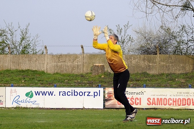 Zdjęcie w galerii na portalu naszraciborz.pl: Śląscy Oldboje lepsi od Unii Racibórz wiadomości z regionu