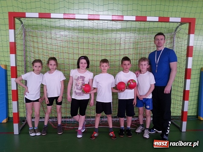 Zdjęcie w galerii na portalu naszraciborz.pl: Od pierwszaka gram w szczypiorniaka wiadomości z regionu