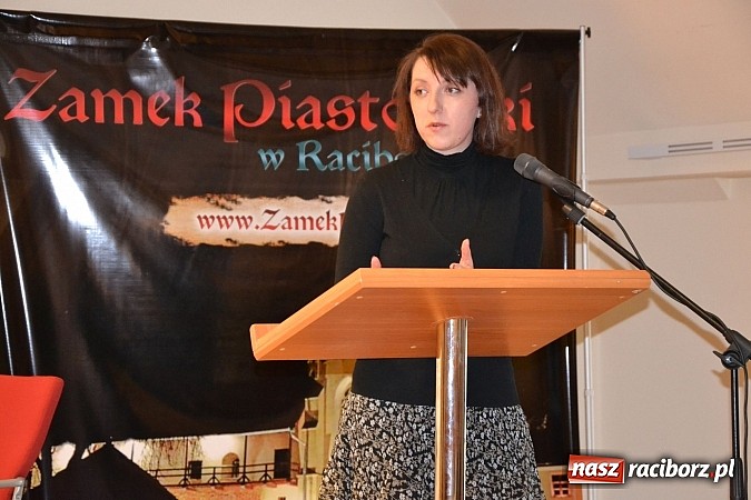 Zdjęcie w galerii na portalu naszraciborz.pl: Echa Katynia – spotkania z historią na zamku rozpoczęte  wiadomości z regionu