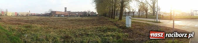 Zdjęcie w galerii na portalu naszraciborz.pl: Wreszcie uporządkowano teren przy więzieniu! wiadomości z regionu