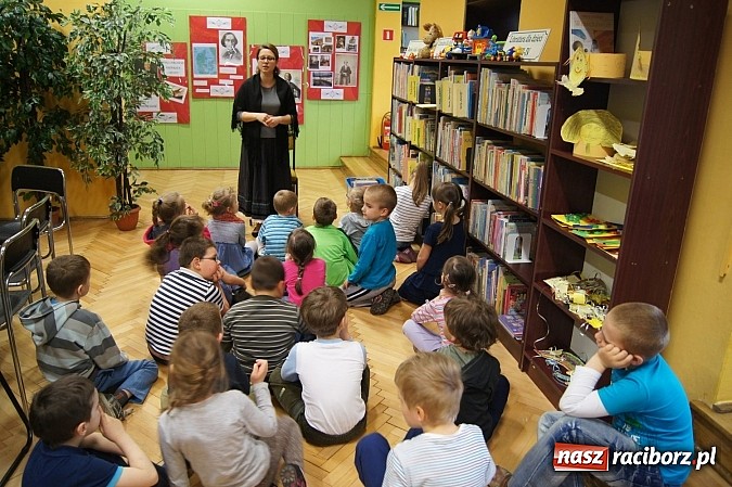 Zdjęcie w galerii na portalu naszraciborz.pl: O Andersenie i nie tylko w bibliotece w Nędzy wiadomości z regionu