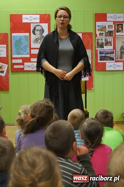 Zdjęcie w galerii na portalu naszraciborz.pl: O Andersenie i nie tylko w bibliotece w Nędzy wiadomości z regionu